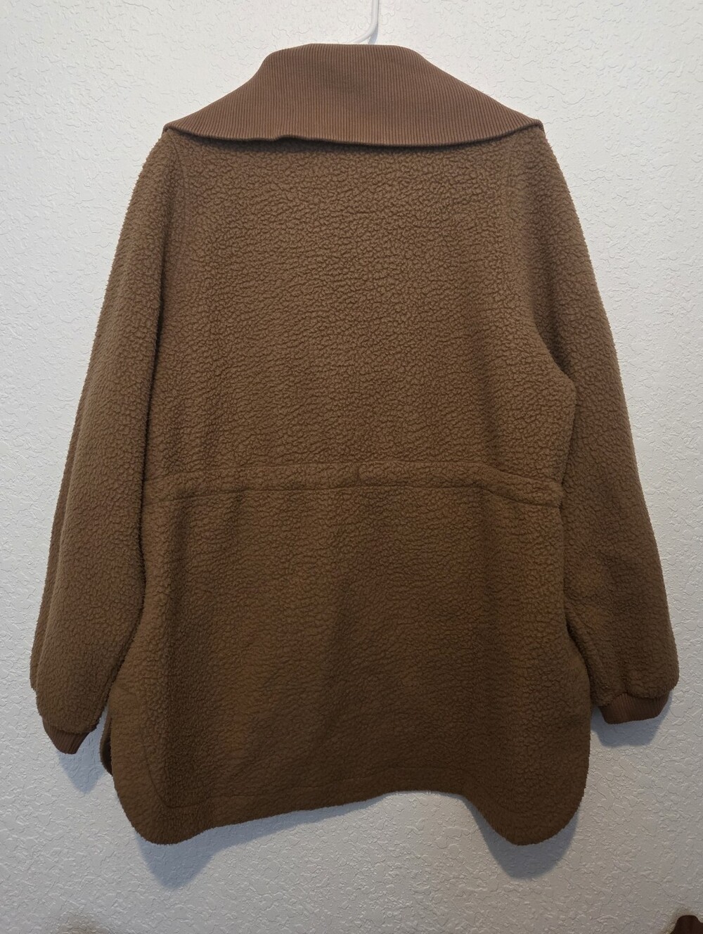 Varley Tan Teddy Fleece Pullover Jacket - Picture 3 of 10